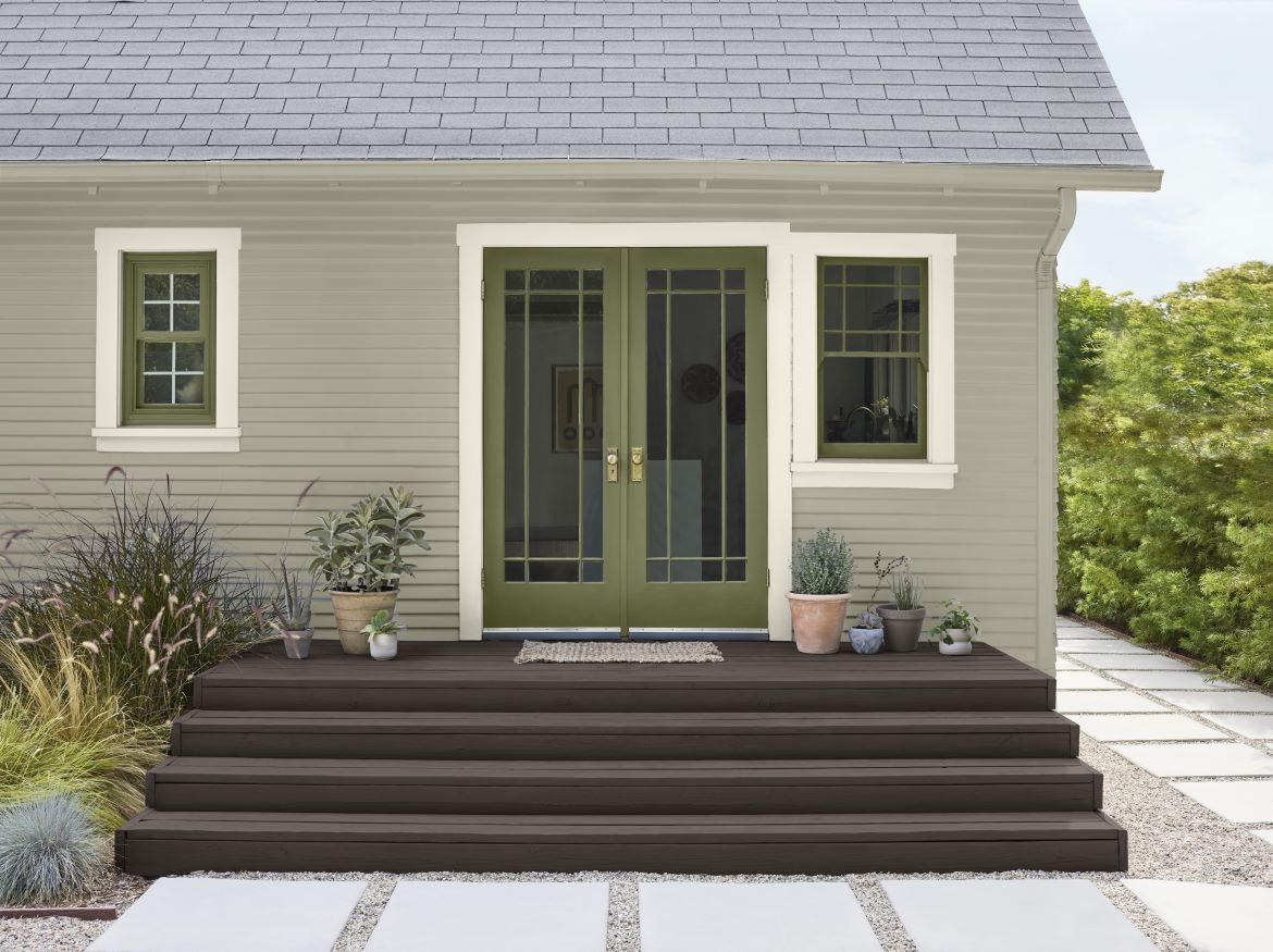 Behr paint company debuts first ever exterior stain color of the year 2